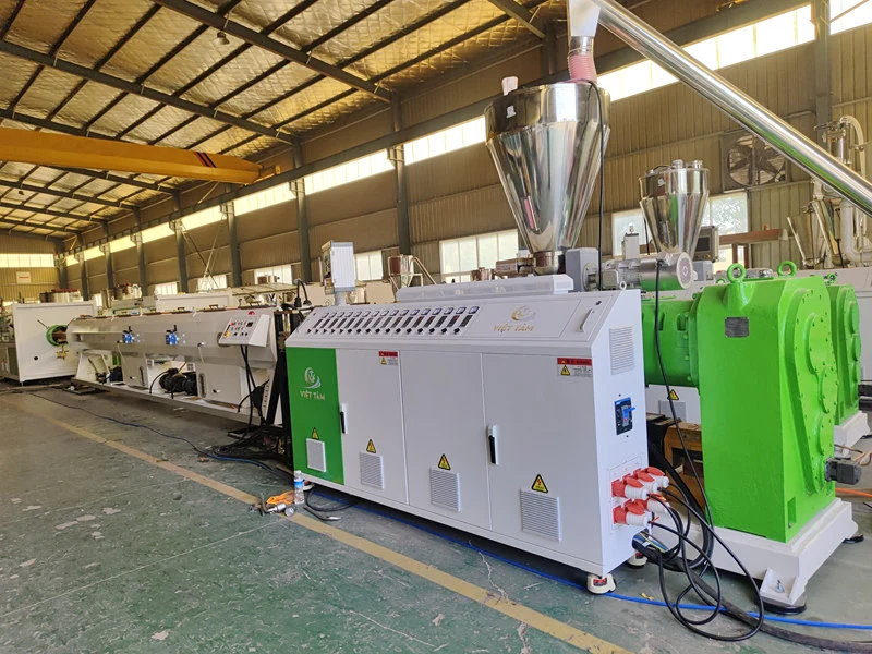 เครื่องท่อพีวีซี